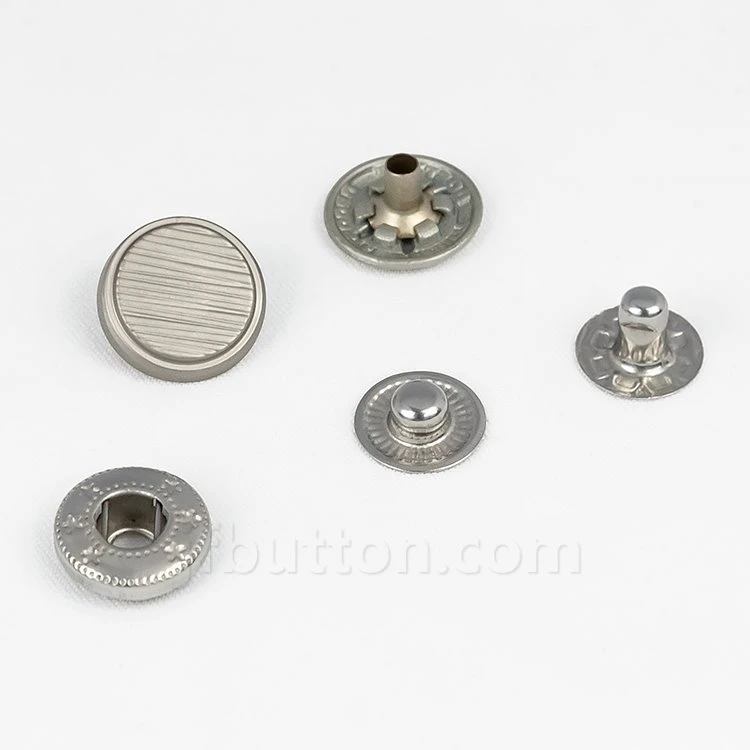 buttons that snap together