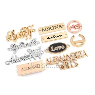 Metāla logotips apģērbam